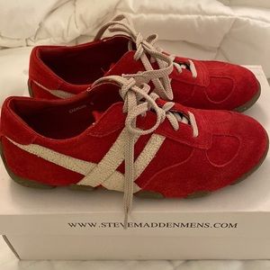 Steve Madden “Exercise” sneakers